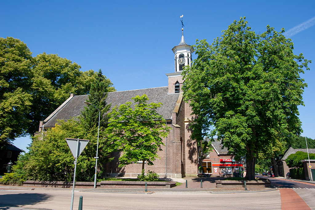 Dorpskerk - Hummelo